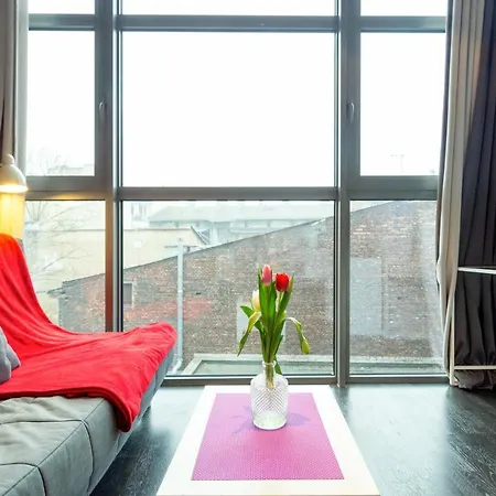 Secret Charm Fully Equipped With Balcony Krakow