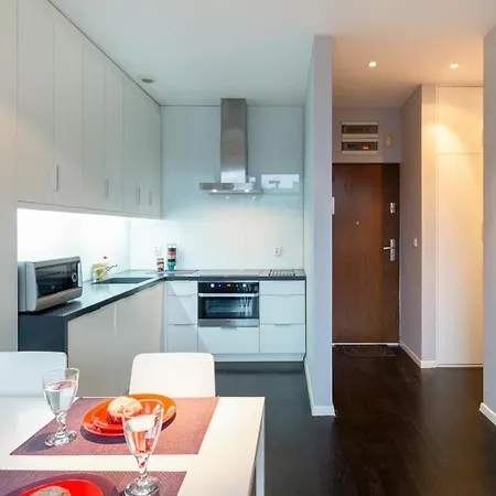 Secret Charm Fully Equipped With Balcony Apartment