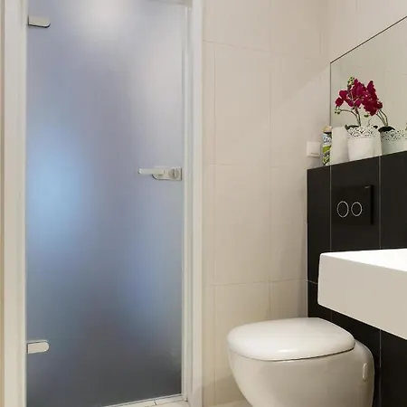 Apartment Secret Charm Fully Equipped With Balcony *